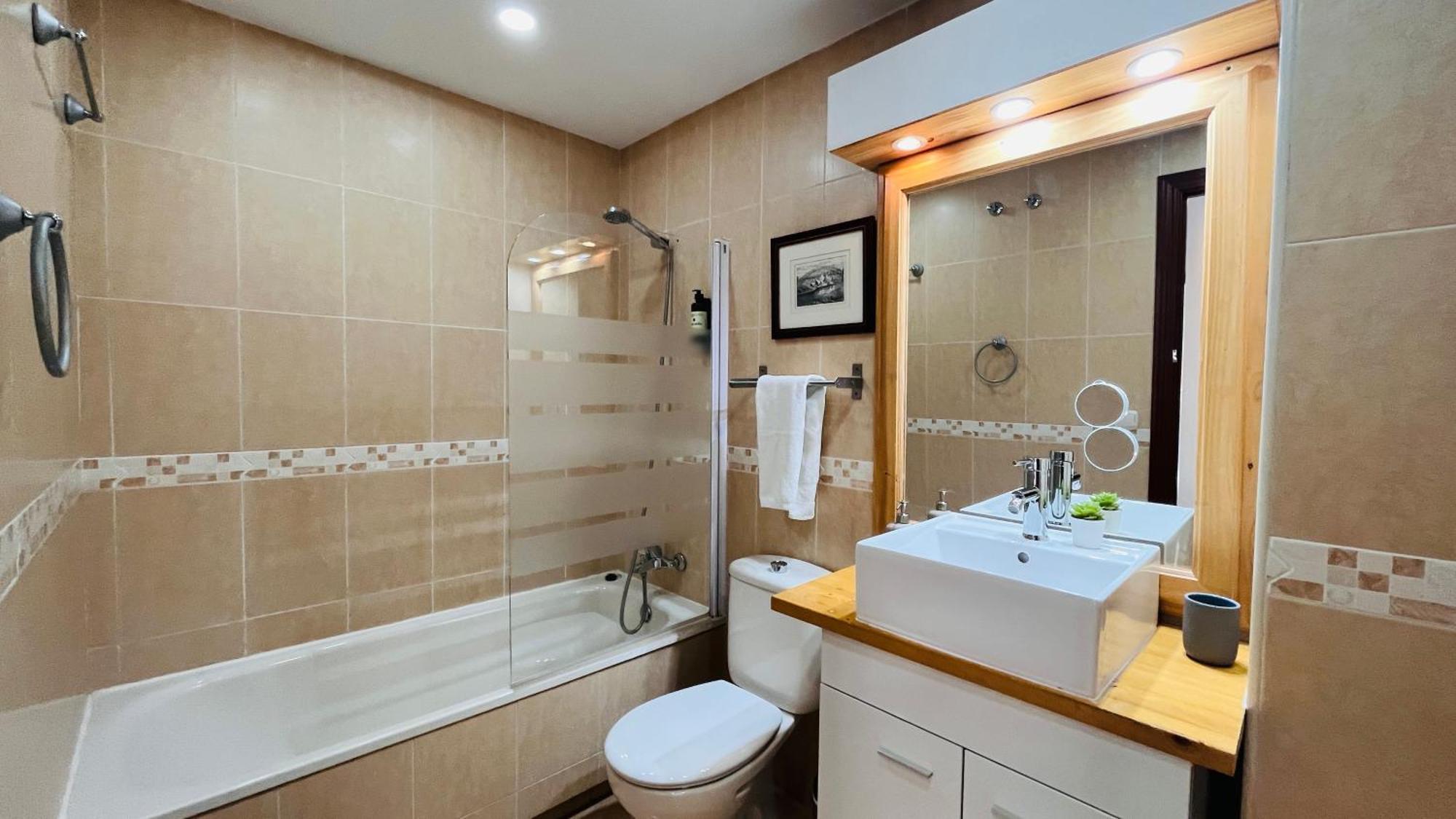 Homely Malaga Atarazanas מראה חיצוני תמונה